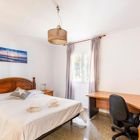 Amplio Piso Para Disfrutar Del Centro De Malaga Con Parking Gratuito Luaran gambar