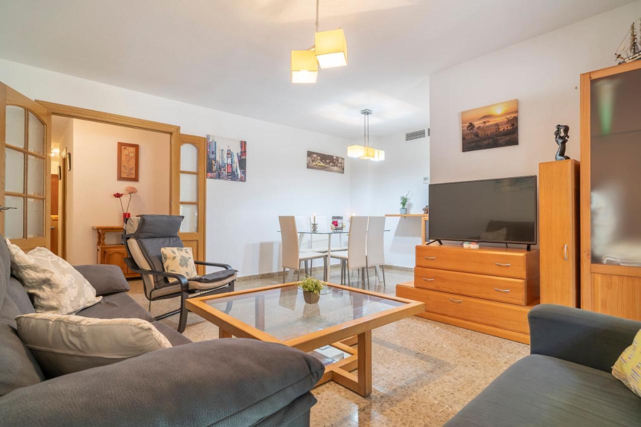 Amplio Piso Para Disfrutar Del Centro De Malaga Con Parking Gratuito Luaran gambar