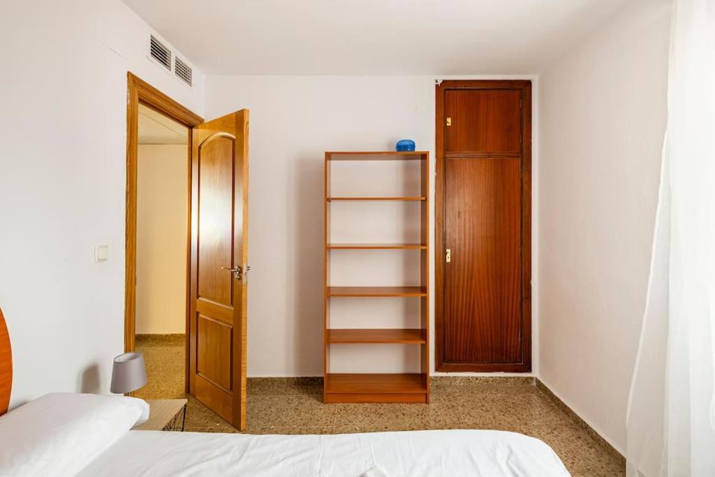 Amplio Piso Para Disfrutar Del Centro De Malaga Con Parking Gratuito Luaran gambar